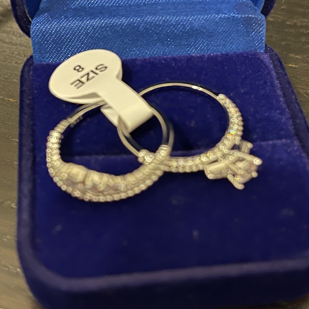 925 Sterling Silver Crown Stackable Ring - Picture 10 of 10